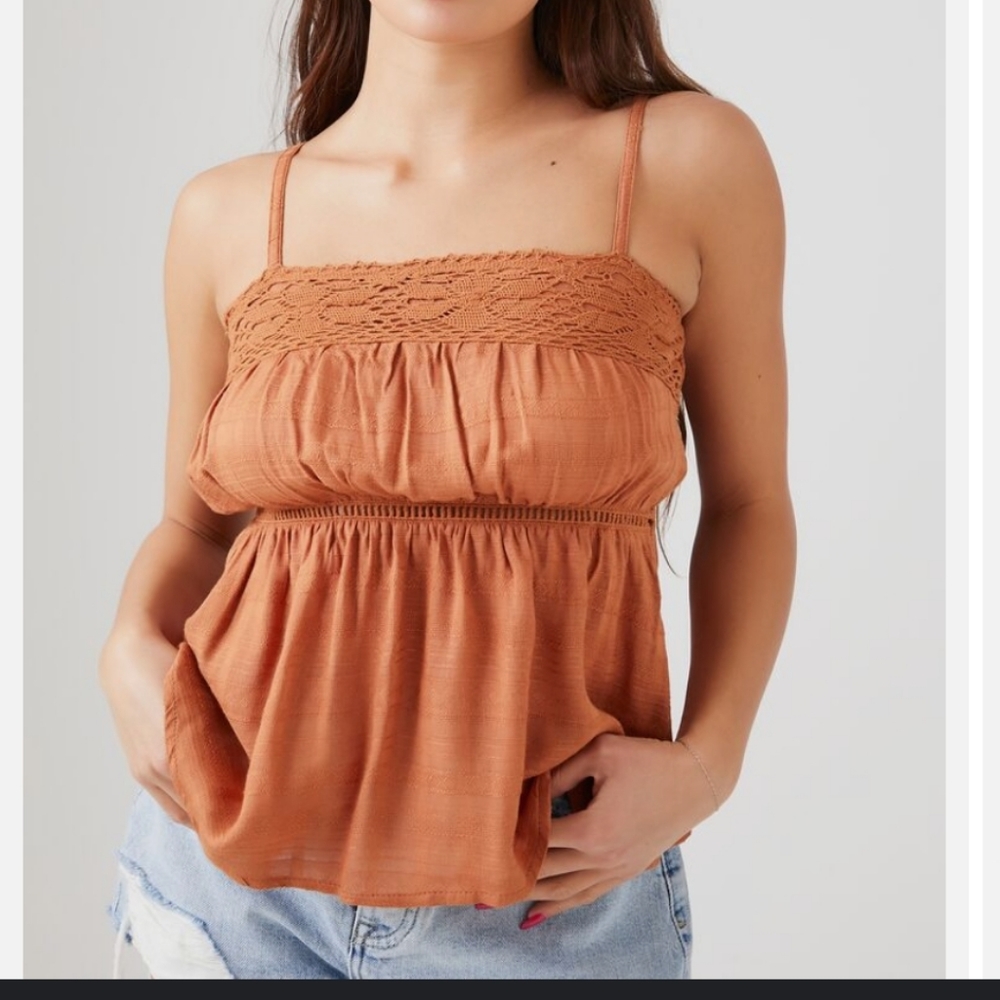 Eyeshadow Crochet Trim Cami Top Size Medium
